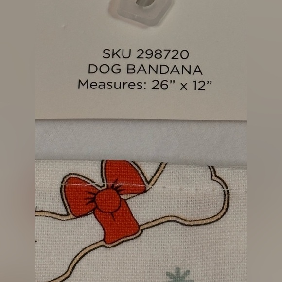 Kirkland’s Home Christmas Collection Festive Gingerbread Pet Bandana 26x12 - Picture 5 of 7